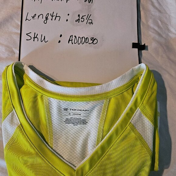 Tek Gear Women’s Large Neon Yellow Sporty V-Neck Short Sleeve  Top Shirt NWT - Picture 6 of 6